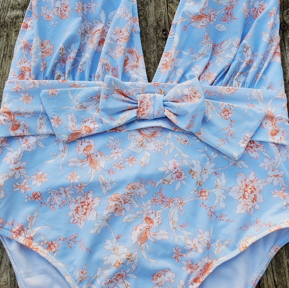 WeWoreWhat Brooklyn Halter One-Piece Swimsuit - Picture 4 of 14